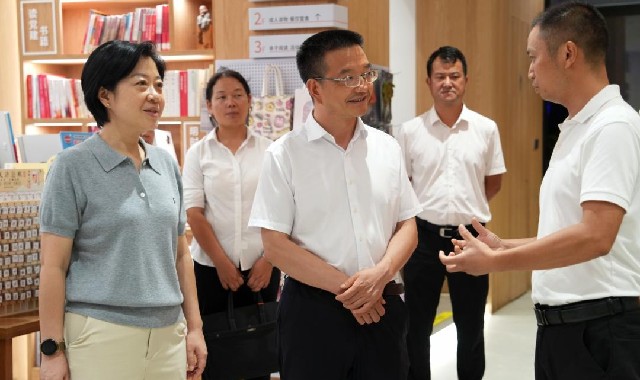 喜德县党政代表团来什考察学习